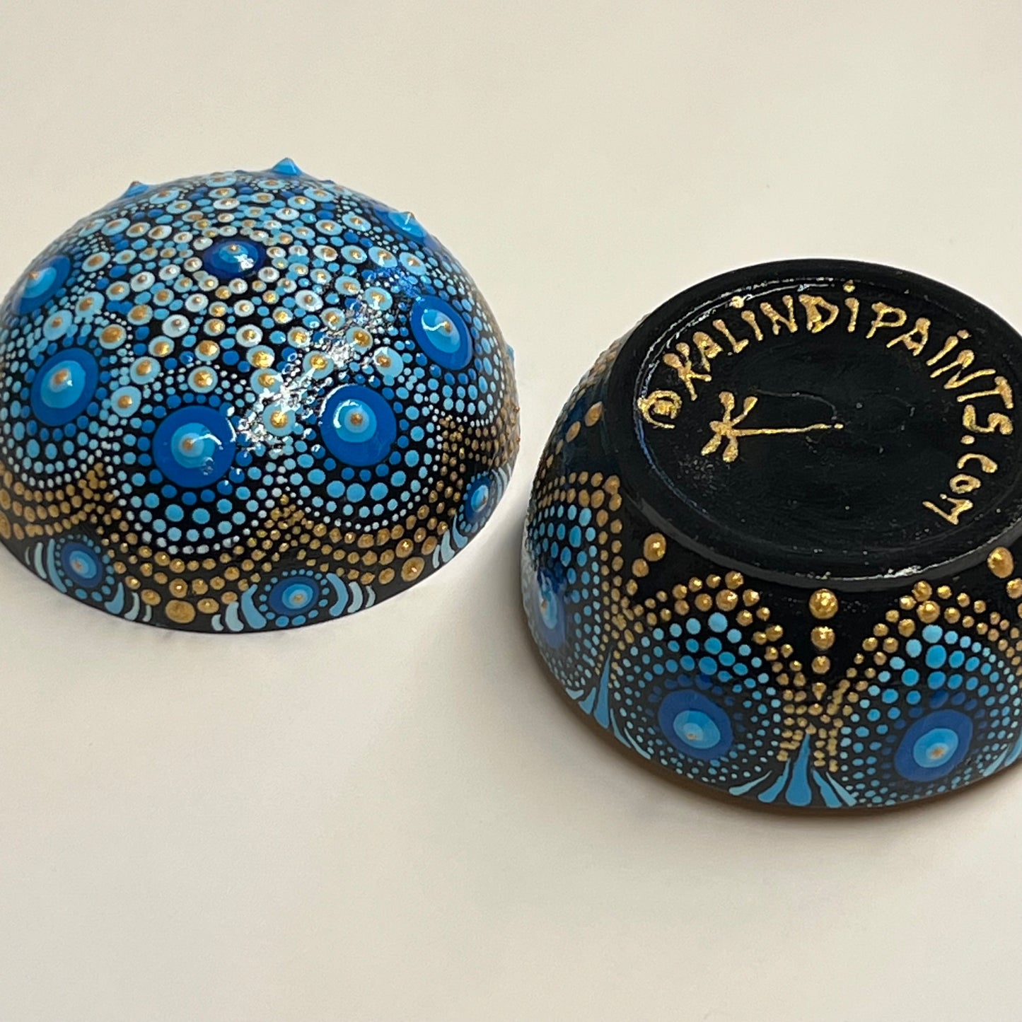 Blues Mandala Round Box